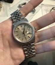 36mm Stainless Steel Rolex Datejust in like new condition comes with Box & Appraisal