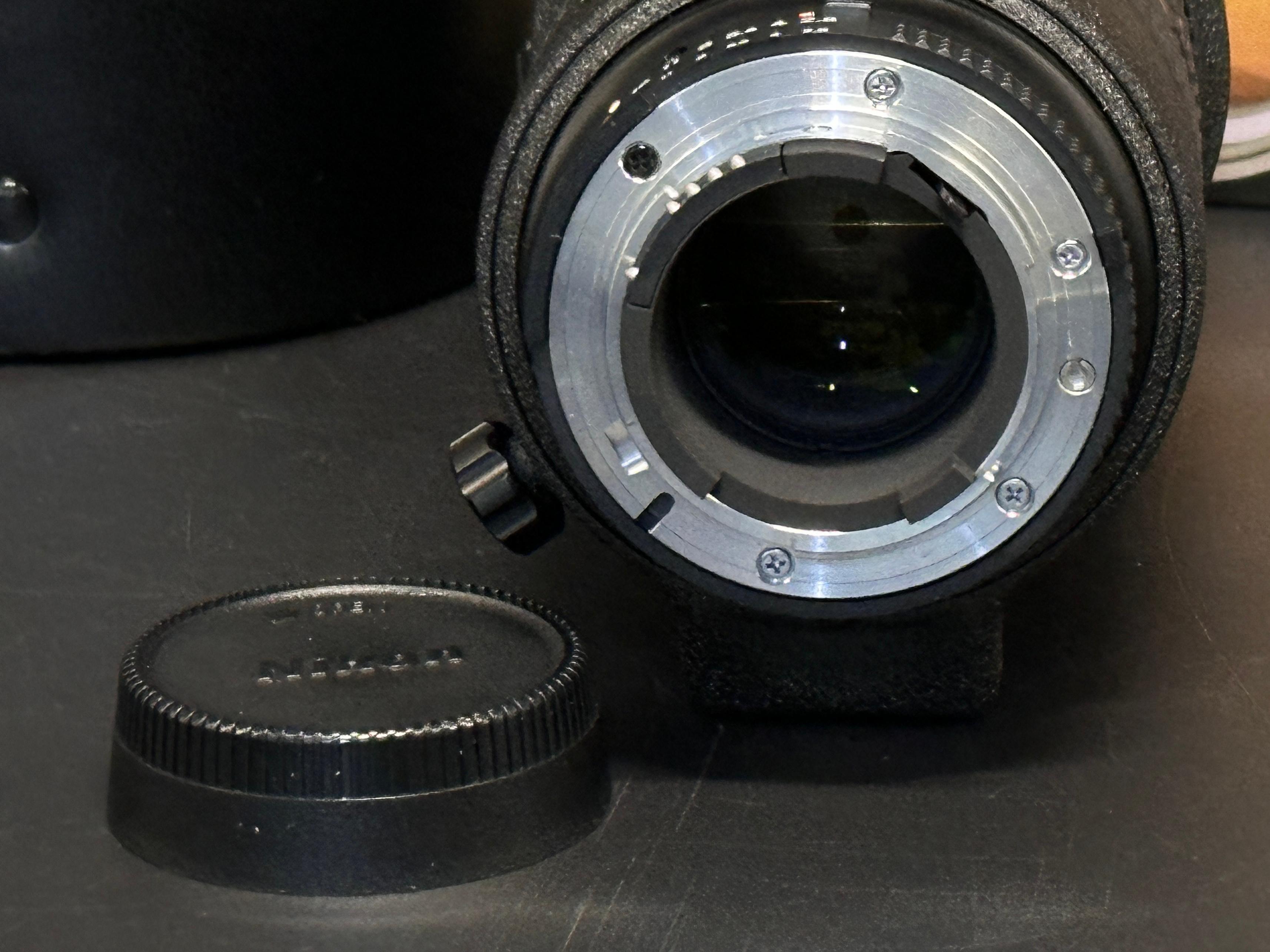 Nikon Nikkor 80-200mm f2.8 ED Lens AF Macro Zoom in Box