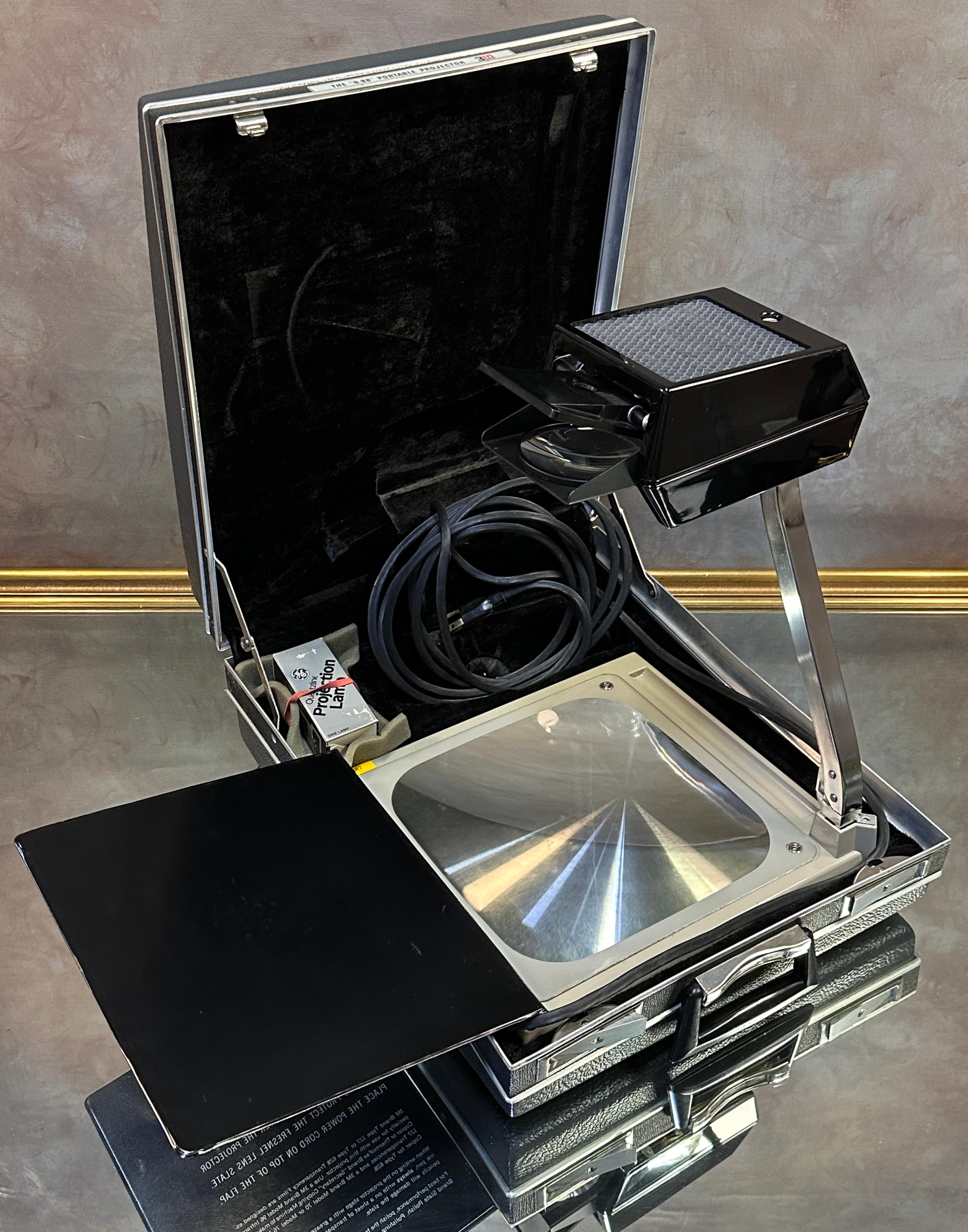 3M Company The "0-88" Portable Projector with Case
