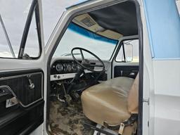 1978 Ford F700 6 Wheel Truck