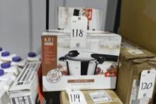 Lot of 2 Pressure Cookers