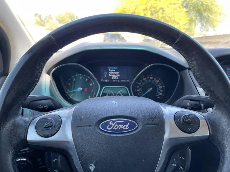 2012 Ford Focus SEL 4 Door Hatchback