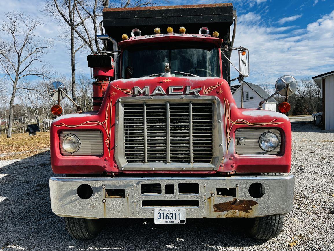 1977 Mack R686ST T/A Dump Truck