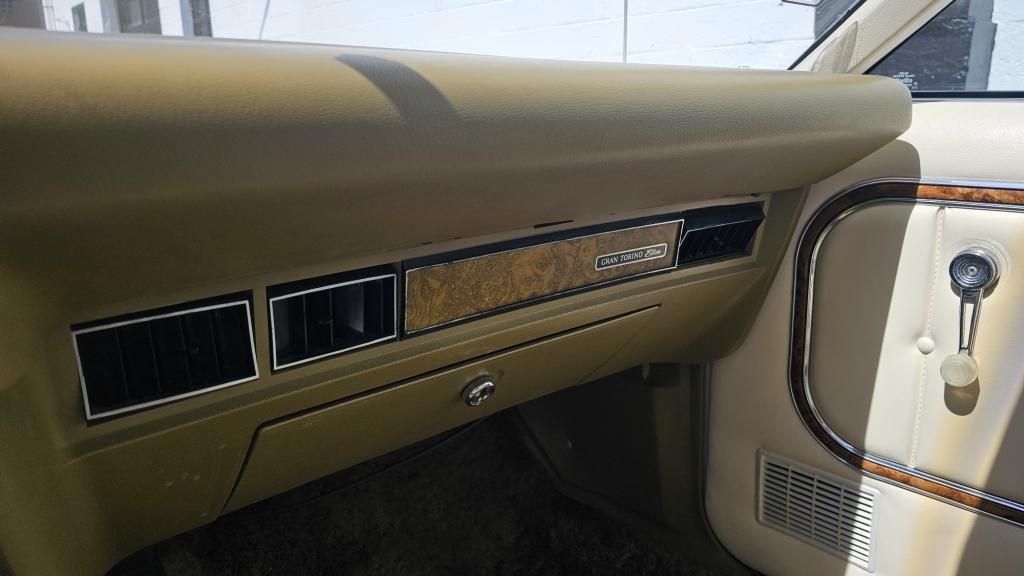 1974 Ford Grand Torino Elite