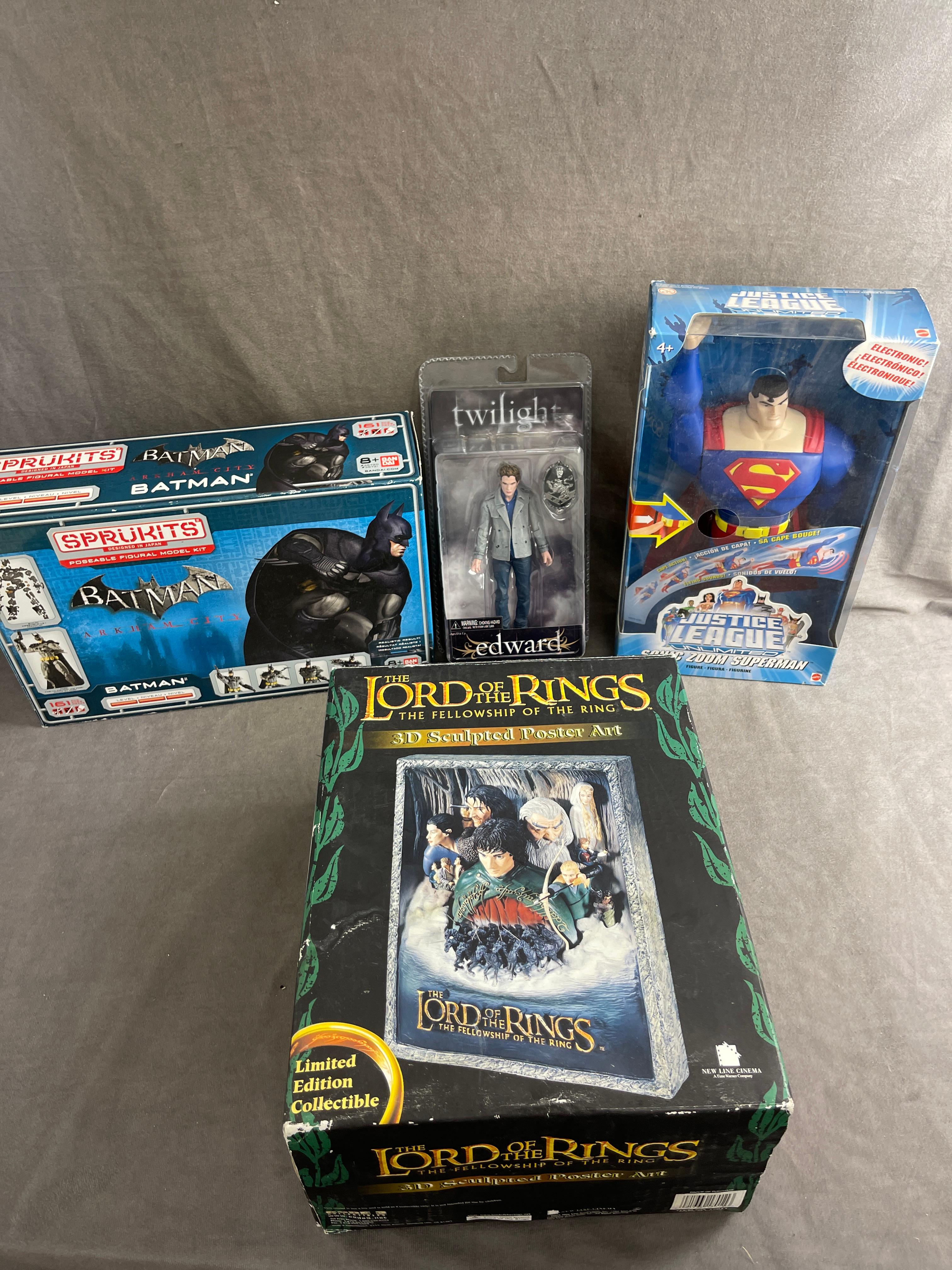 Mixed DC Figurines and Figural Model Kit Lord of the Rings Collection Lot
