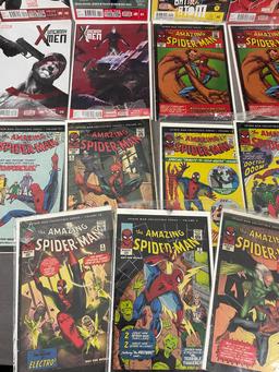 Spiderman Collectible Series and Uncanny X-Men Comic Book Lot