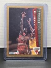 Michael Jordan 1992-93 Fleer #32