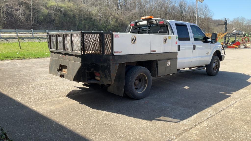 2015 Ford F350 Dually Pick Up Truck with Flatbed