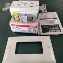 GFCI OUTLET w/cover Legrand