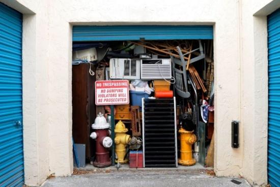 Storage Unit Blowout Auction Recreational & Home