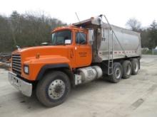 2000 Mack RD 6885 Tri Axle Dump Truck