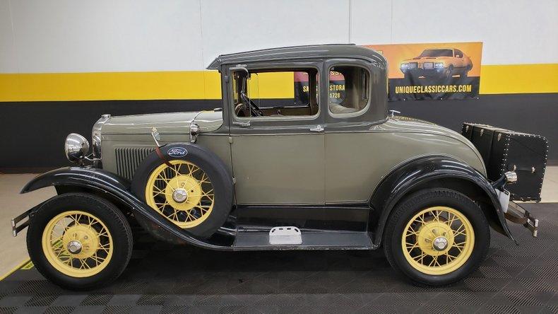 1930 Ford Model A 5-Window Coupe
