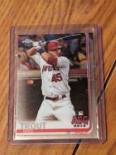 2019 Topps Chrome #76 Mike Trout Los Angeles Angels