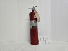IH fire extinguisher #549390C92 good condition