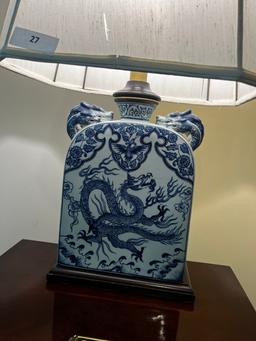 Rectangular Chinese Porcelain Lamp