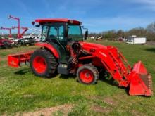 2018 KUBOTA L4060 4X4 TRACTOR WITH LOADER. 110 HOURS