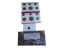 Lot of 2 - 1996 US Mint Uncirculated Coin Set