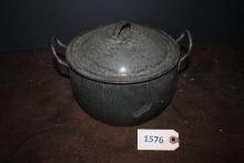 Grey enamel pot with lid