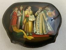 RUSSIAN TRADITIONAL HANDPAINTED LACQUER BOX