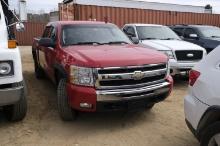 2009 Chevy Silverado pick-up with king cab