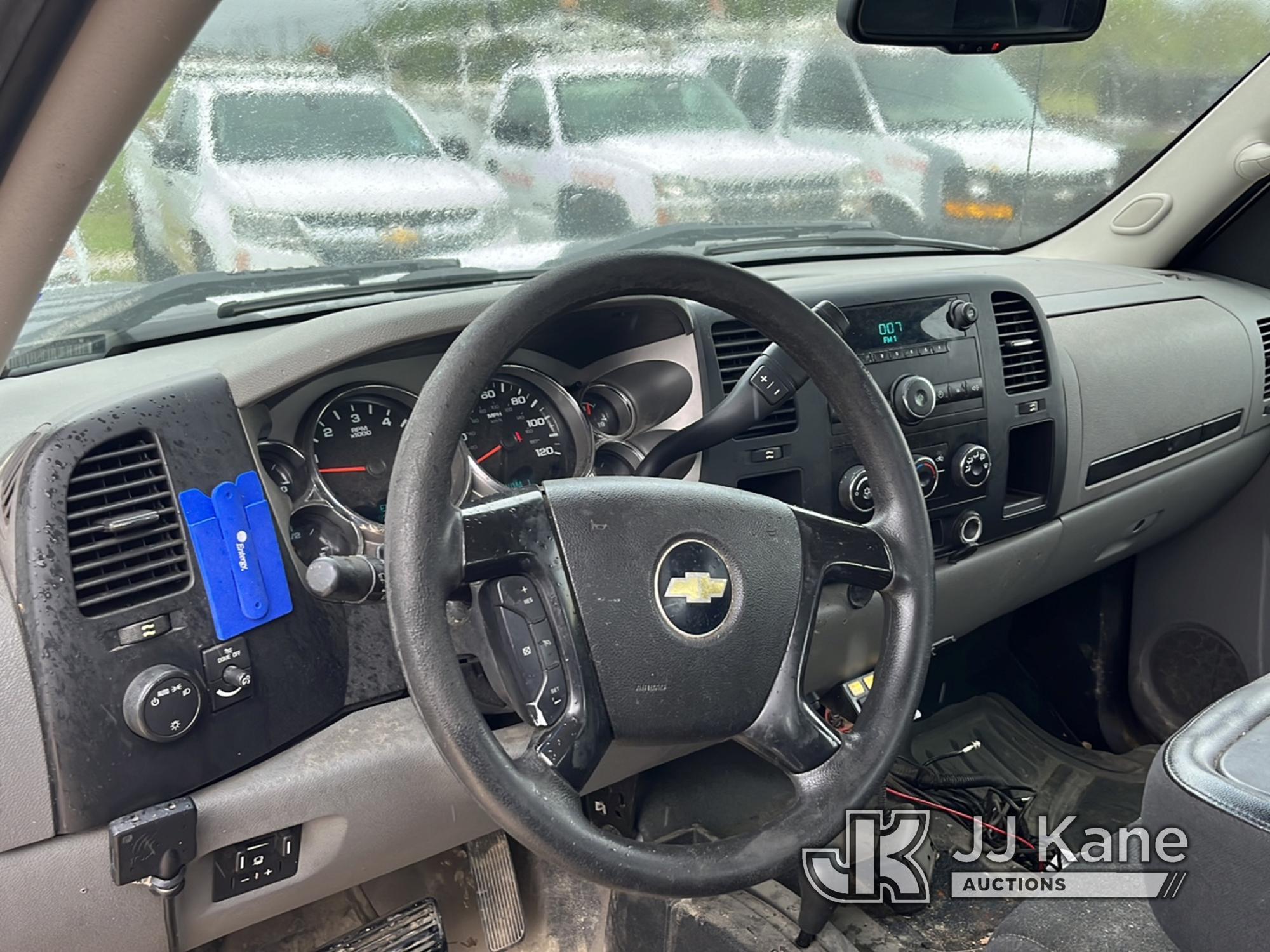 (Houston, TX) 2011 Chevrolet Silverado 2500HD 4x4 Extended-Cab Pickup Truck Runs & Moves) (Interior