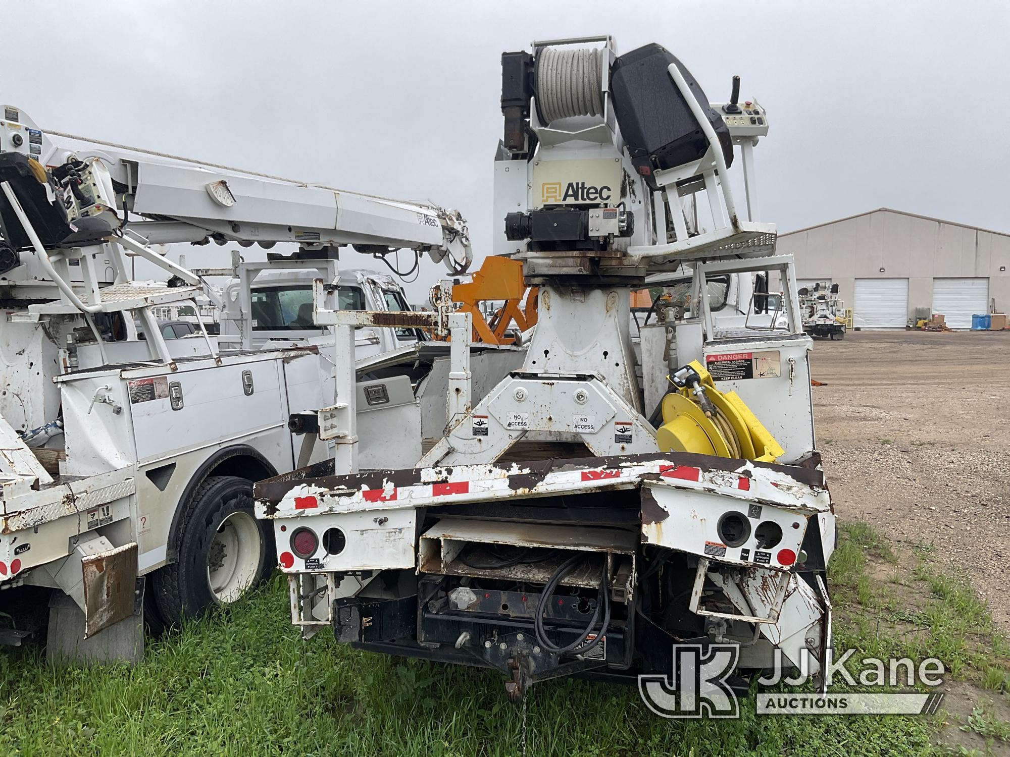 (Creedmoor, TX) Altec DM47-BR, Digger Derrick rear mounted on 2018 Freightliner M2 106 Utility Truck