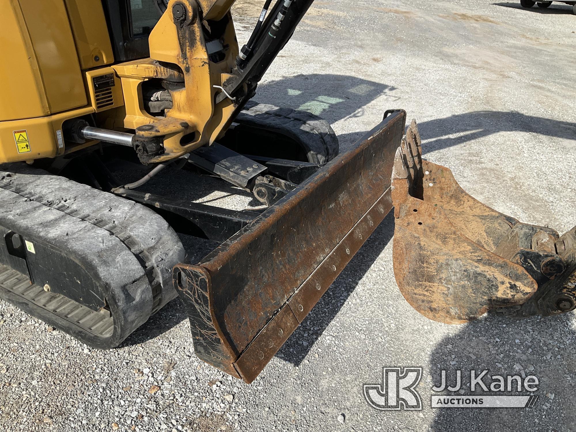 (Hawk Point, MO) Caterpillar 305E2 Mini Hydraulic Excavator Runs & Operates) (Major Roof Damage and