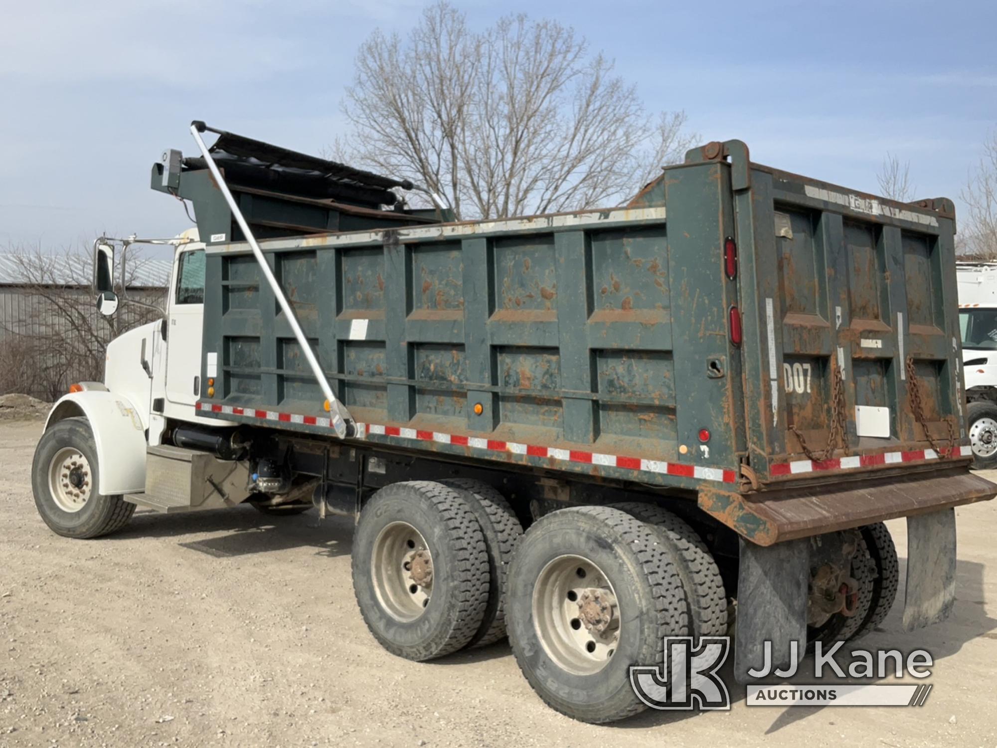 (Des Moines, IA) 2005 Peterbilt 357 T/A Dump Truck Runs, Moves, Operates) (Instrument Cluster Flicke