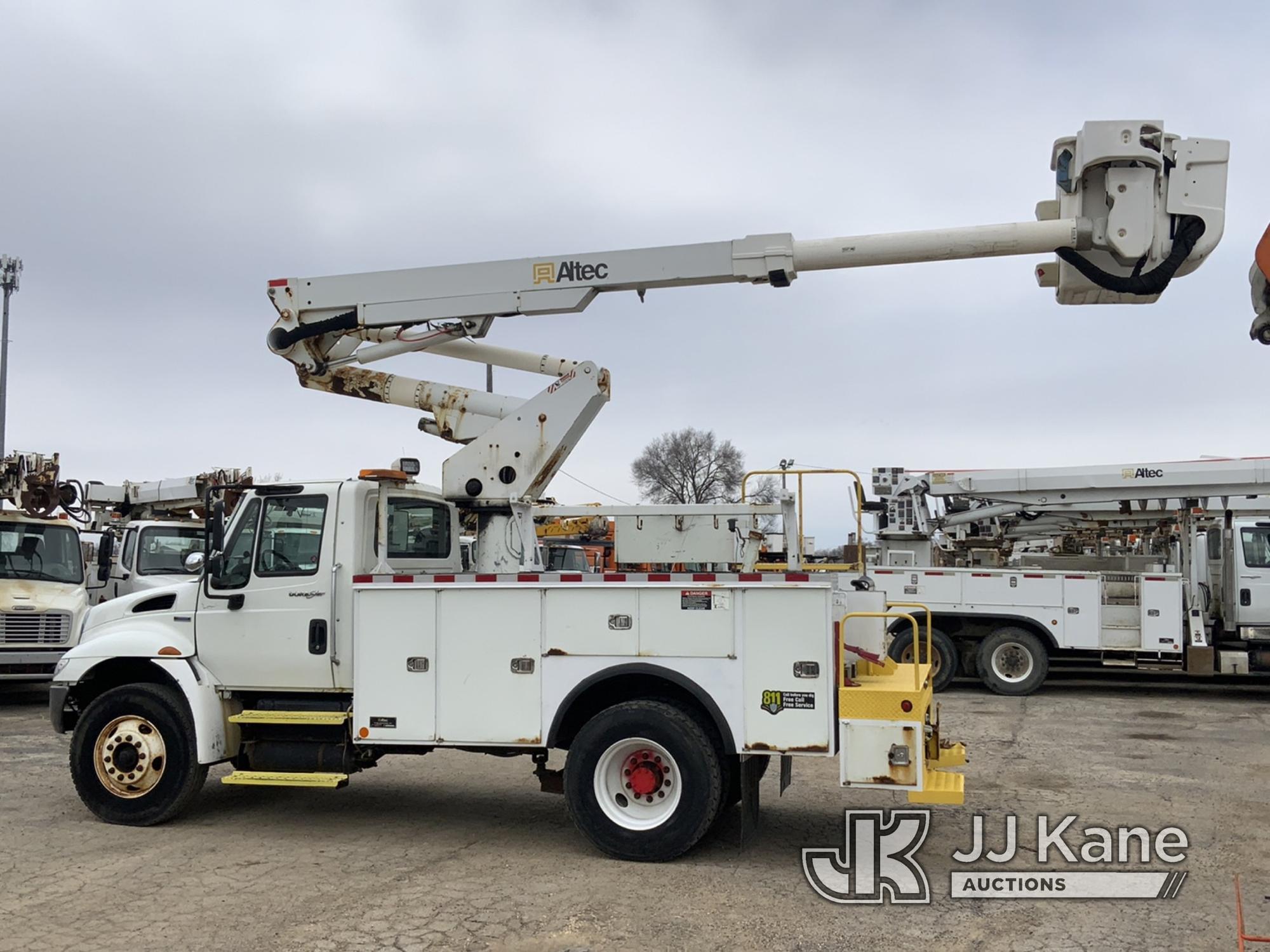 (South Beloit, IL) Altec TA40-P, Articulating & Telescopic Bucket Truck mounted behind cab on 2009 I
