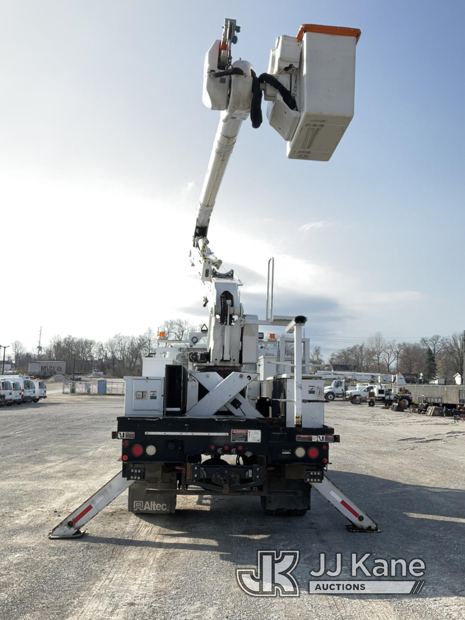 (Hawk Point, MO) Altec AN55E-0C, Material Handling Bucket rear mounted on 2016 Freightliner M2106 Ut