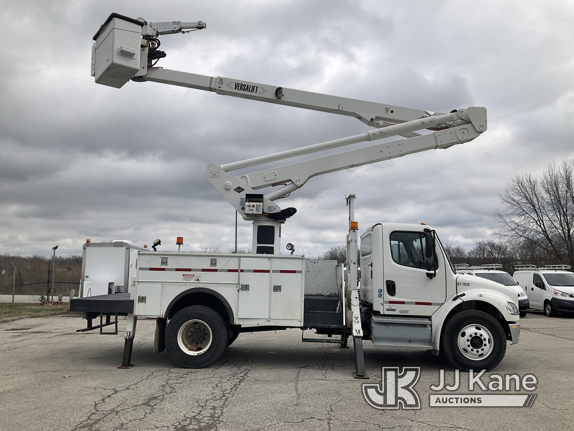 (Kansas City, MO) Versalift VST6000I0, Articulating & Telescopic Material Handling Bucket Truck moun