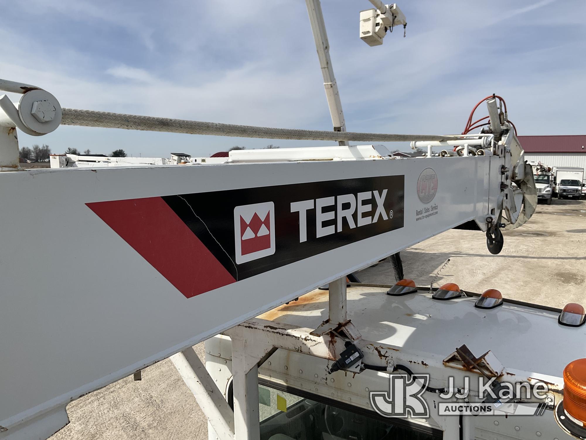 (Bloomington, IL) Terex Commander C4047, Digger Derrick rear mounted on 2015 Peterbilt 337 Utility T
