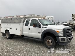 (Hawk Point, MO) 2016 Ford F550 4x4 Extended-Cab Service Truck Runs & Moves) (Transmission going int
