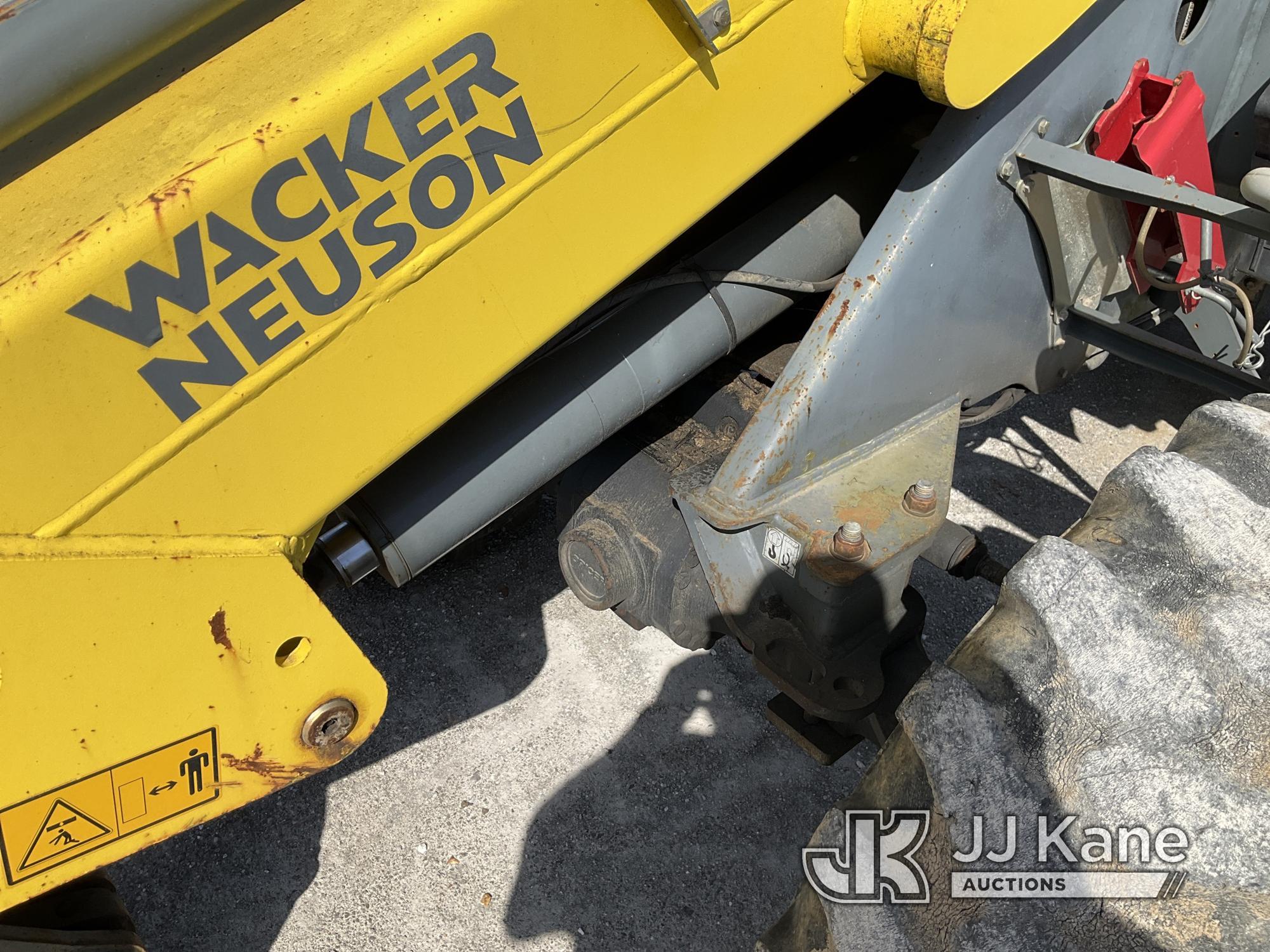 (Hawk Point, MO) 2011 Wacker Neuson 750T Wheel Loader Runs, Moves, Operates) ( Brakes Are Sticking D