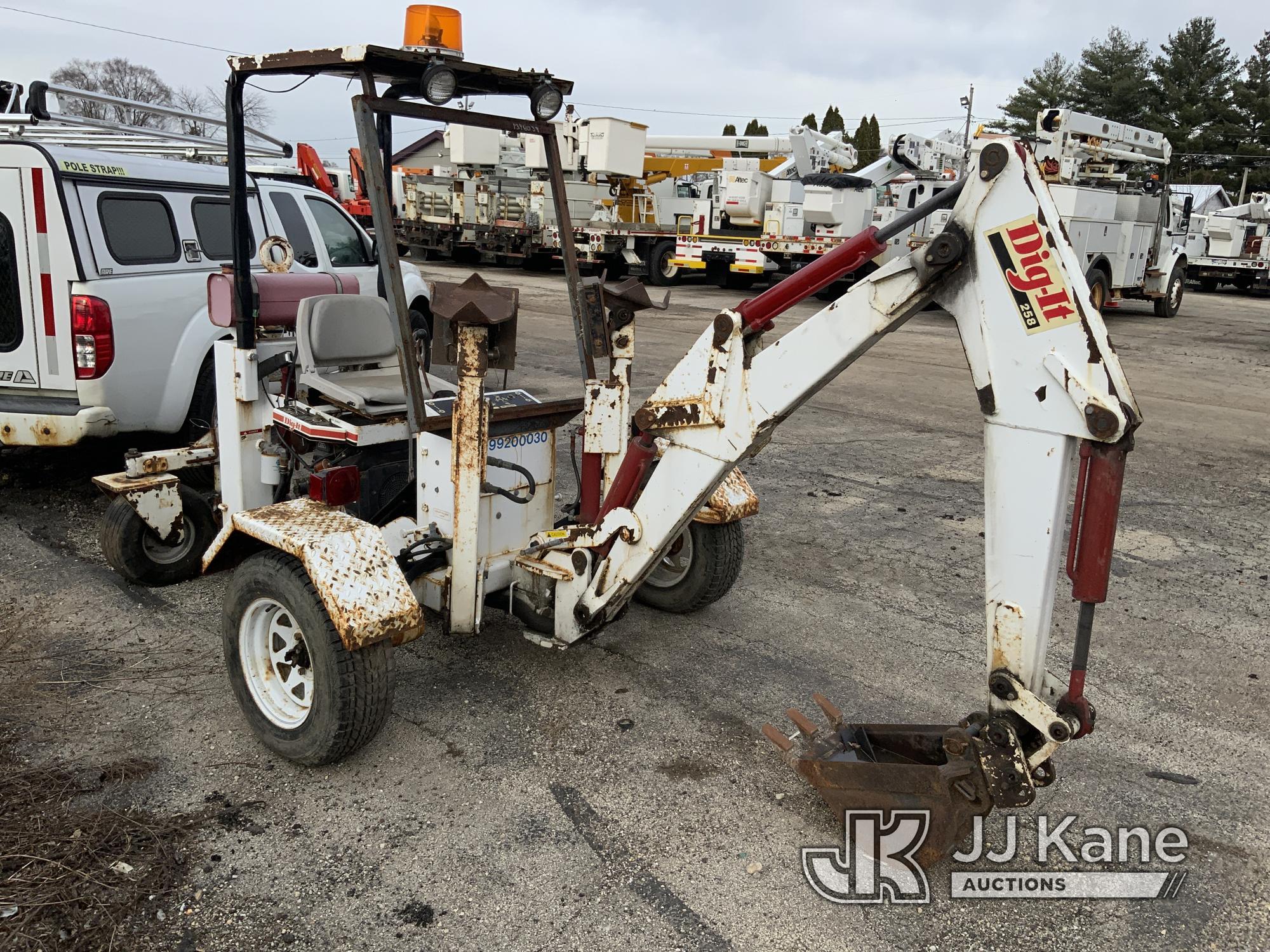 (South Beloit, IL) 2000 Dig-It 258 Mobile Tool 70030 Portable Backhoe Not Running, Condition Unknown
