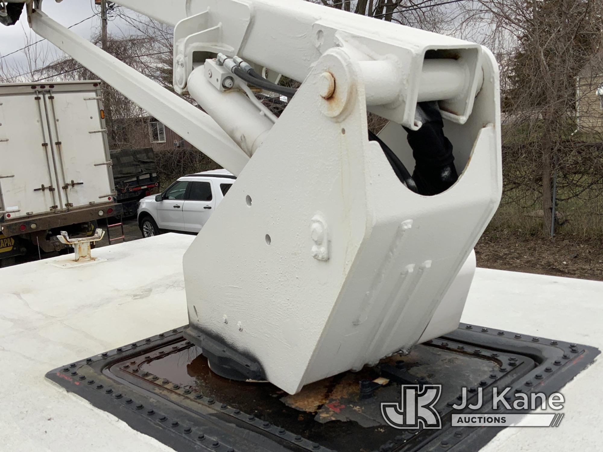 (South Beloit, IL) Altec AT248F, Non-Insulated Bucket Truck mounted on 2014 RAM 5500 Lamplighter Tru