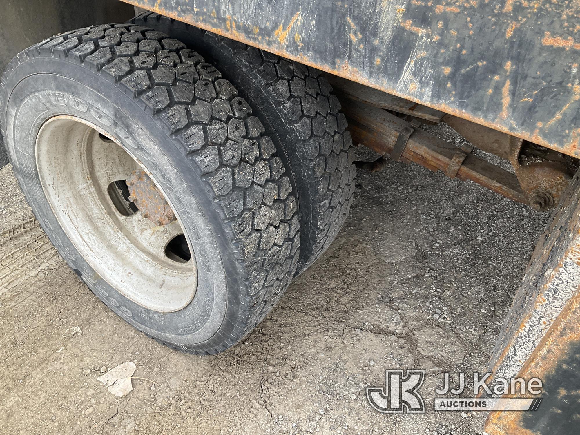 (Kansas City, MO) 2014 RAM 5500 4x4 Crew-Cab Flatbed/Service Truck Runs, Do Not Drive Or Move) (Has