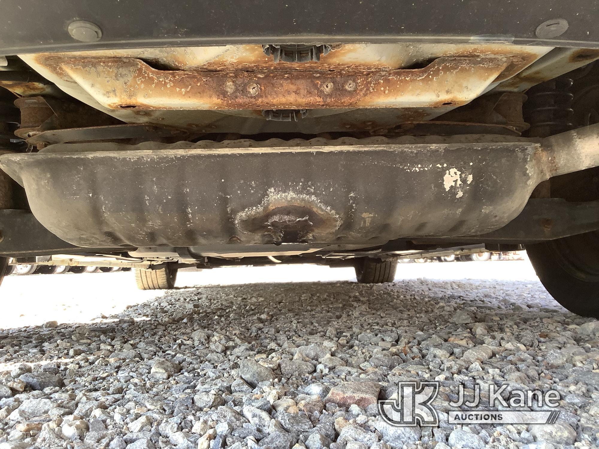 (Shrewsbury, MA) 2013 Dodge Avenger 4-Door Sedan Runs & Moves) (Rust Damage