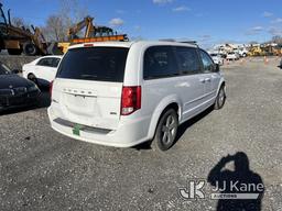 (Plymouth Meeting, PA) 2013 Dodge Grand Caravan Mini Passenger Van Runs & Moves, Body & Rust Damage,