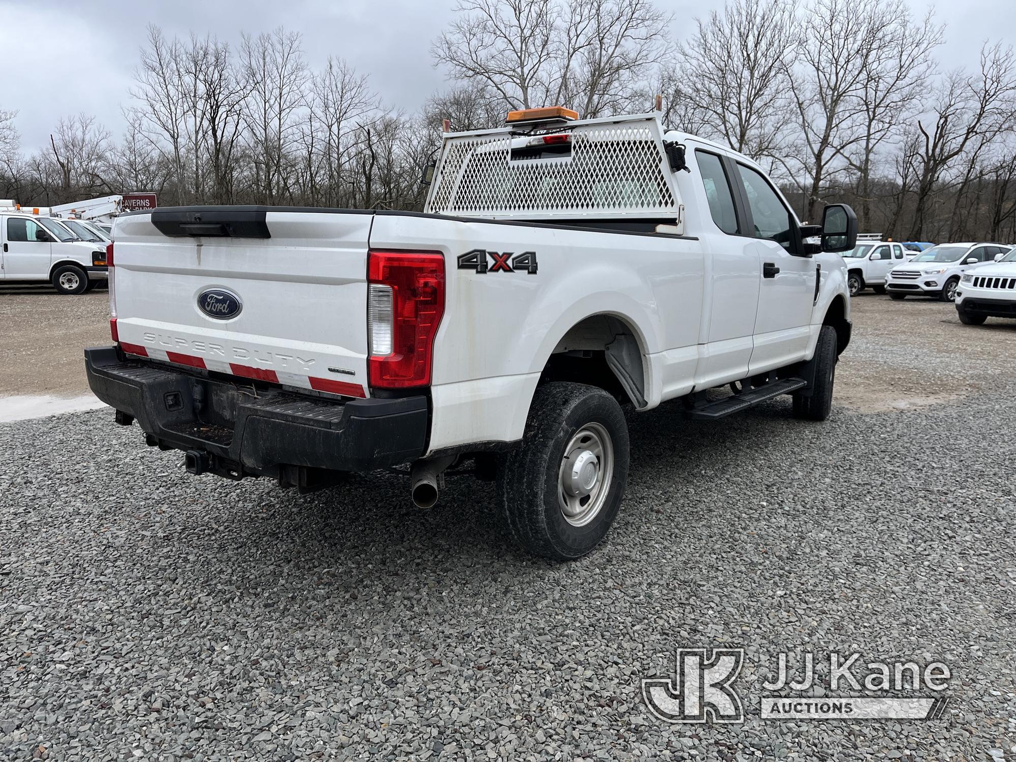 (Smock, PA) 2017 Ford F250 4x4 Extended-Cab Pickup Truck Runs & Moves, Rust Damage