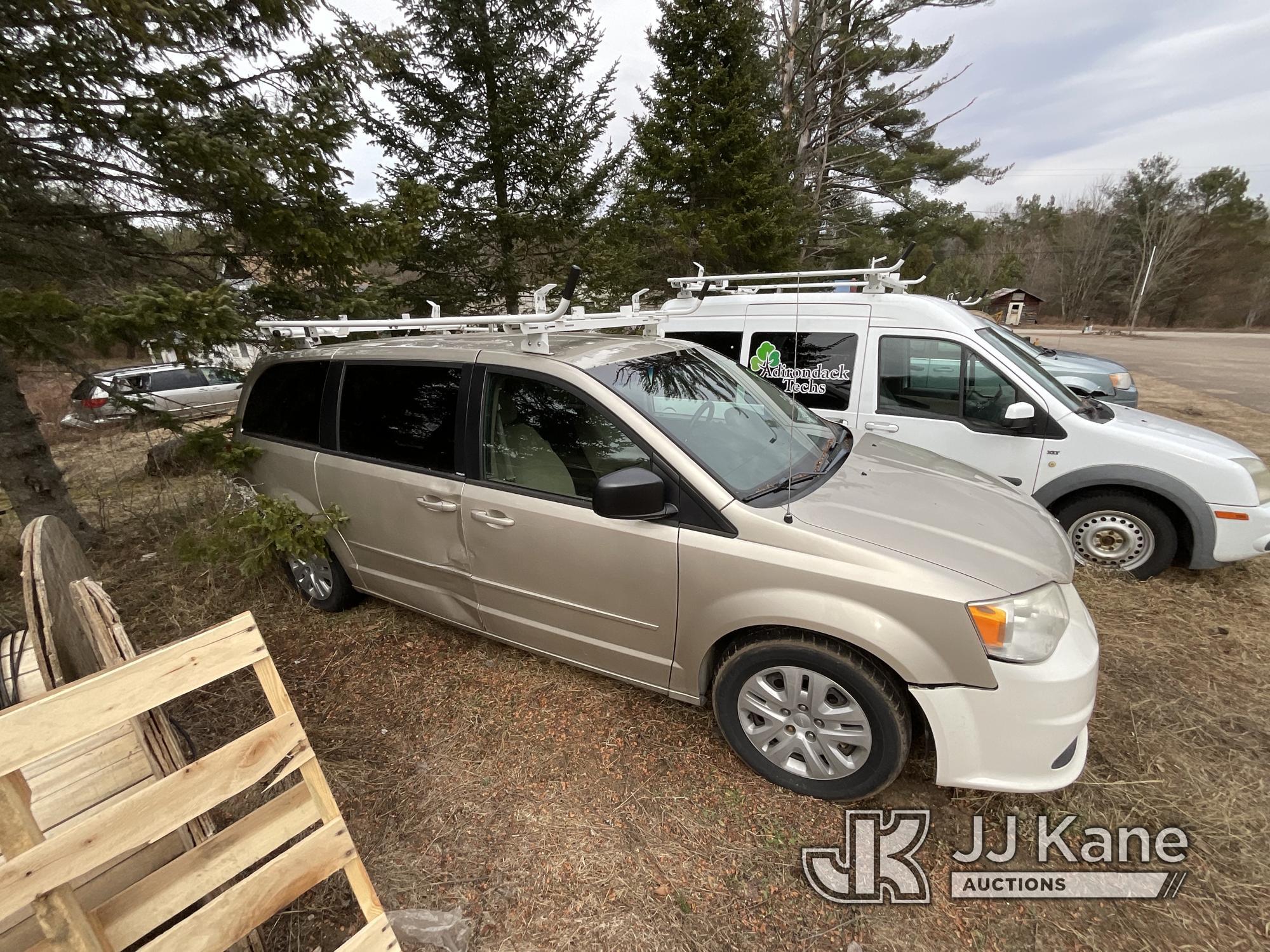 (Saint Regis Falls, NY) 2013 Dodge Grand Caravan SE Mini Passenger Van does not run or move, missing