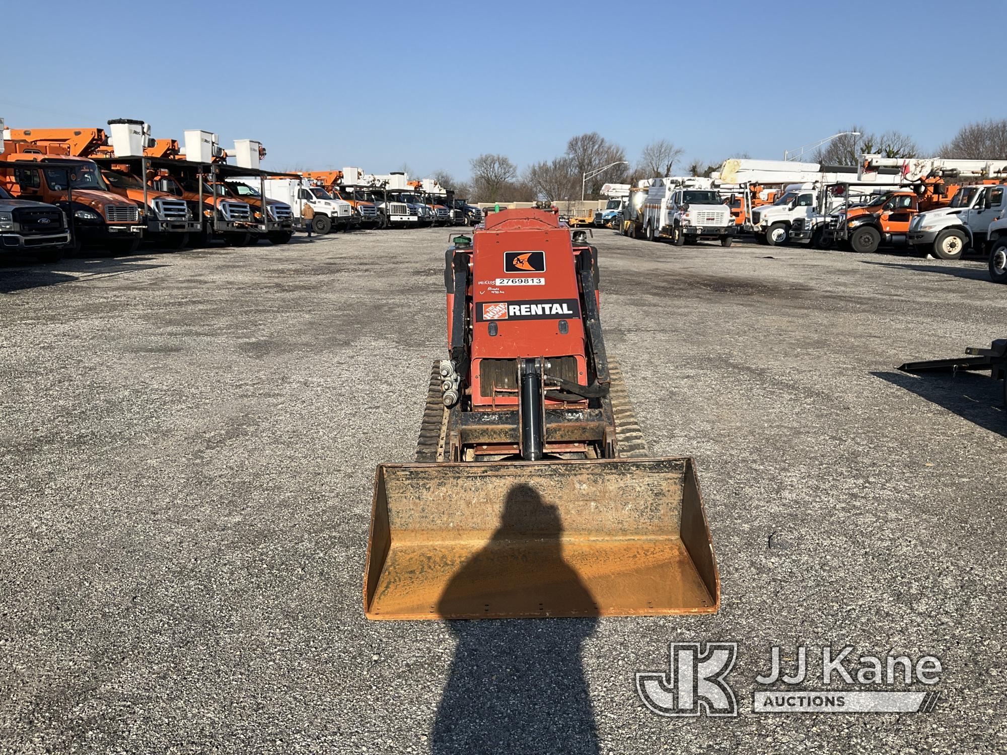(Plymouth Meeting, PA) 2019 Ditch Witch SK800 Stand-Up Skid Steer Loader Runs & Operates