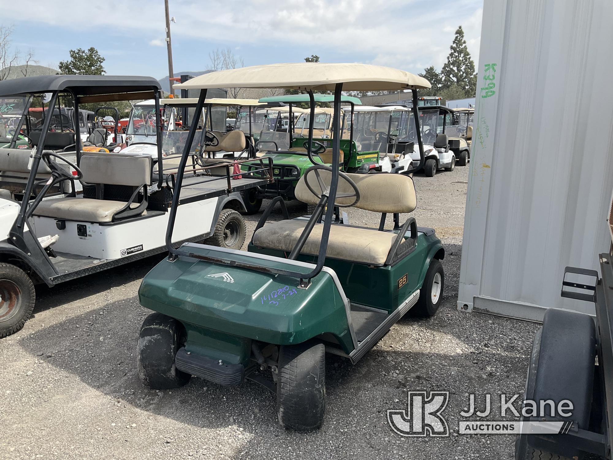 (Jurupa Valley, CA) 1990 Club Car Golf Cart Golf Cart Not Running, Missing Key, Missing Batteries, B