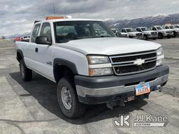 (Salt Lake City, UT) 2006 Chevrolet Silverado 2500HD 4x4 Extended-Cab Pickup Truck Runs & Moves