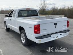 (Salt Lake City, UT) 2011 Dodge Dakota 4x4 Extended-Cab Pickup Truck Runs & Moves) (Body Damage