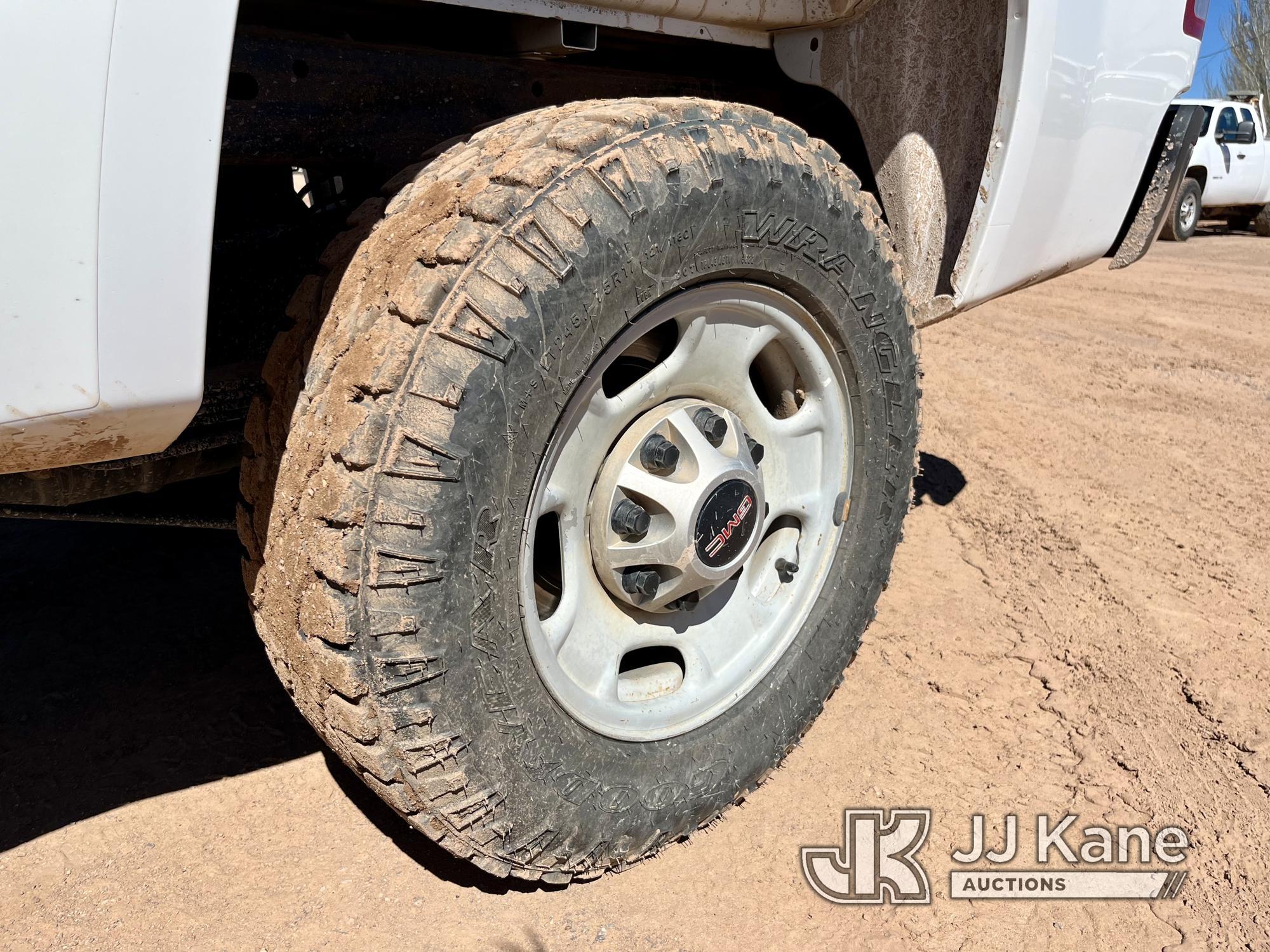 (Fort Defiance, AZ) 2014 GMC Sierra 2500HD 4x4 Pickup Truck Runs & Moves