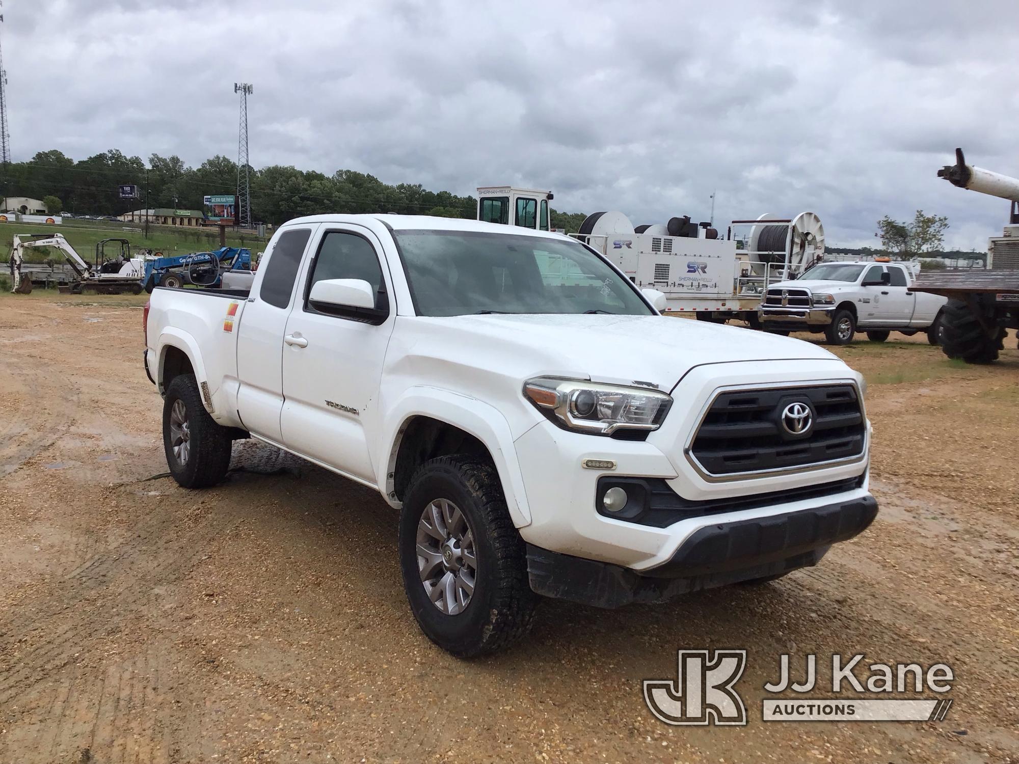 (Byram, MS) 2017 Toyota Tacoma 4x4 Extended-Cab Pickup Truck Runs, Moves, Windshield Cracked, Seat T
