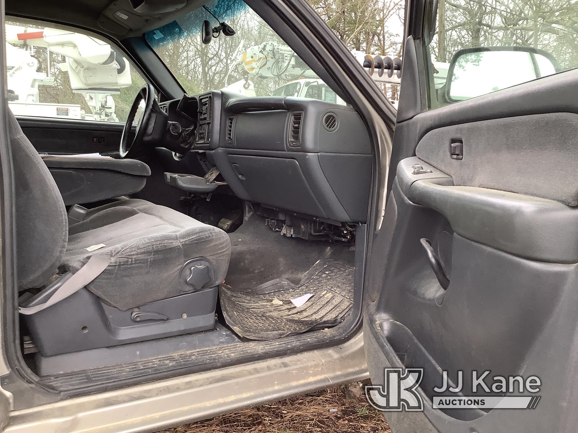 (Graysville, AL) 2000 Chevrolet Silverado 2500 4x4 Extended-Cab Pickup Truck Not Running, Condition