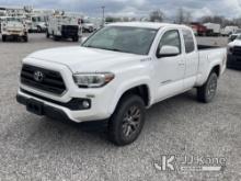 2017 Toyota Tacoma 4x4 Extended-Cab Pickup Truck Runs & Moves) (Check Engine Light On, Body Damage, 