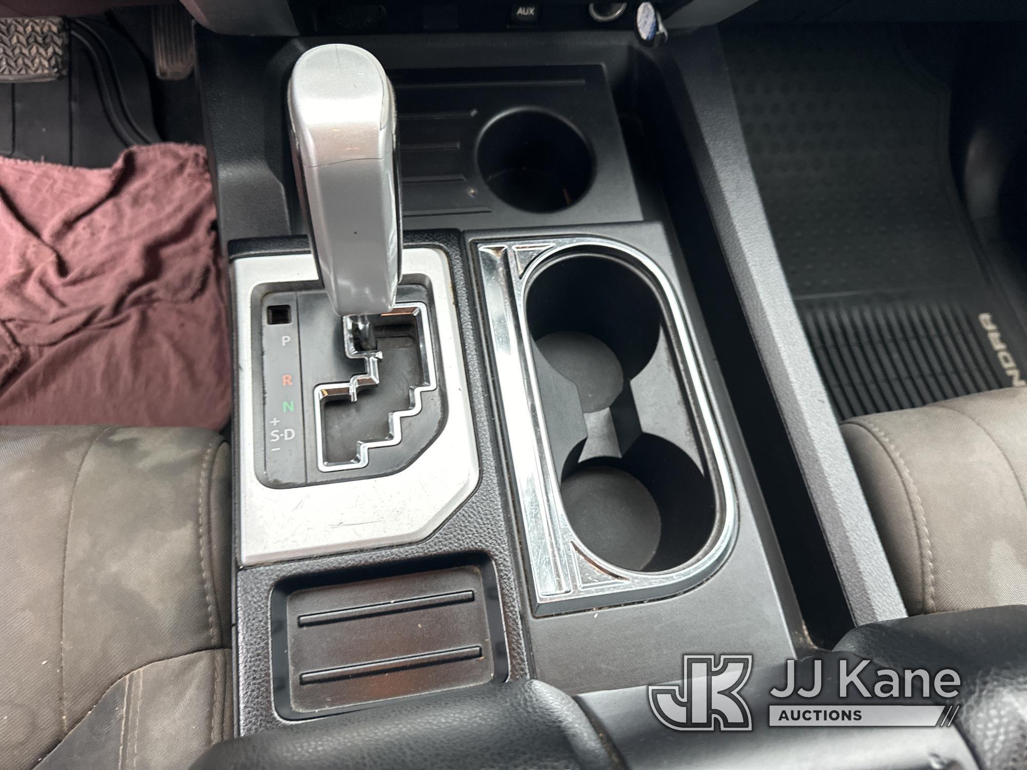 (Shelby, NC) 2015 Toyota Tundra 4x4 Crew-Cab Pickup Truck Runs & Moves) (Check Engine Light On